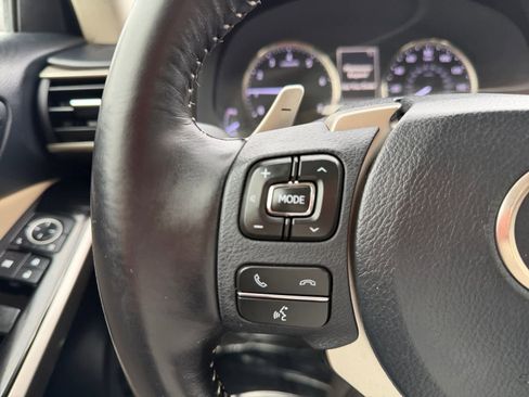 Used 2018 Lexus IS 300 AWD w/ Comfort Package image 22