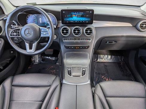 Used 2022 Mercedes-Benz GLC 300 image 17