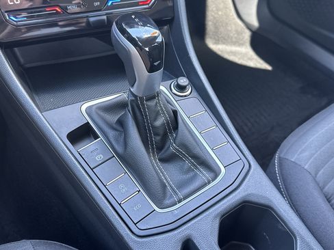 Certified 2025 Volkswagen Jetta S FWD image 15