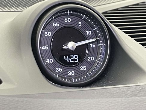 Used 2025 Porsche Cayenne S image 29