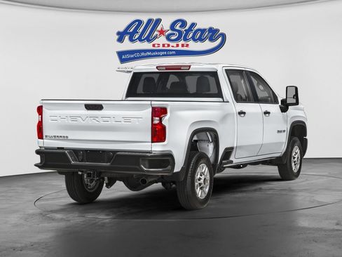 Used 2024 Chevrolet Silverado 2500 LT w/ All Star Edition AWD/4WD image 2