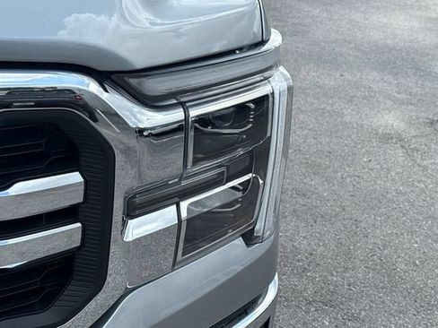 Used 2024 Ford F150 Lariat w/ FX4 Off-Road Package AWD/4WD image 17