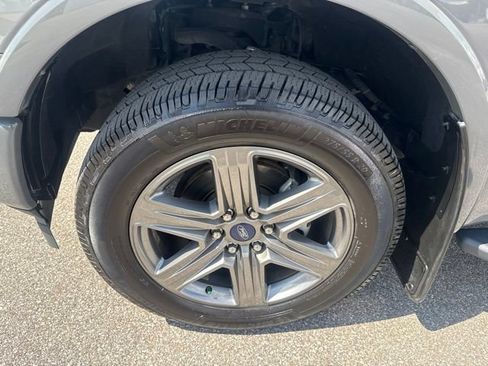 Used 2020 Ford F150 XLT w/ Equipment Group 302A Luxury AWD/4WD image 13