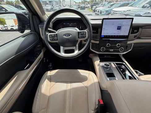 Used 2023 Ford Expedition Limited RWD image 14