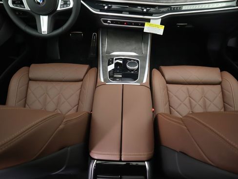 New 2026 BMW X5 sDrive40i image 17