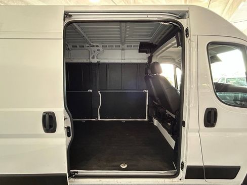 Used 2023 RAM ProMaster 2500 image 14