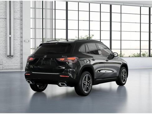 New 2026 Mercedes-Benz GLA 250 4MATIC image 21