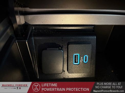 Used 2021 Ford Explorer Limited w/ Equipment Group 301A image 6