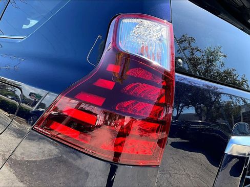 Used 2021 Lexus GX 460 Premium image 29