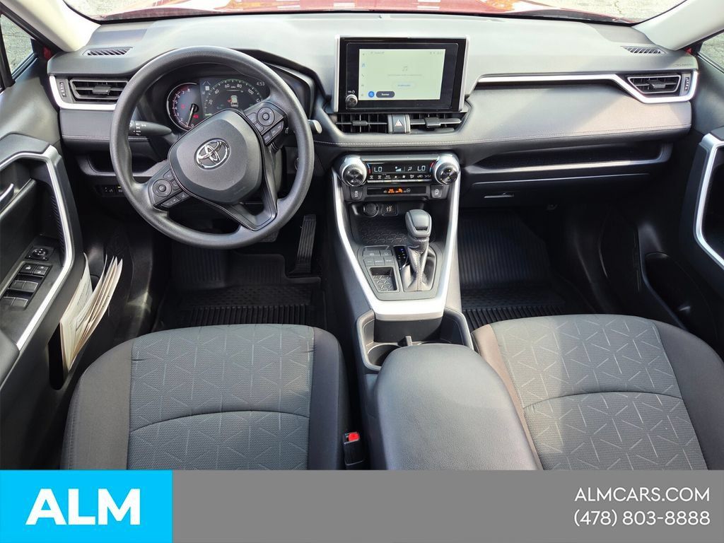 Used 2025 Toyota RAV4 XLE w/ Convenience Package FWD image 17