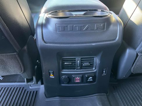 Used 2024 Nissan Titan PRO-4X w/ Pro-4x Convenience Package image 17