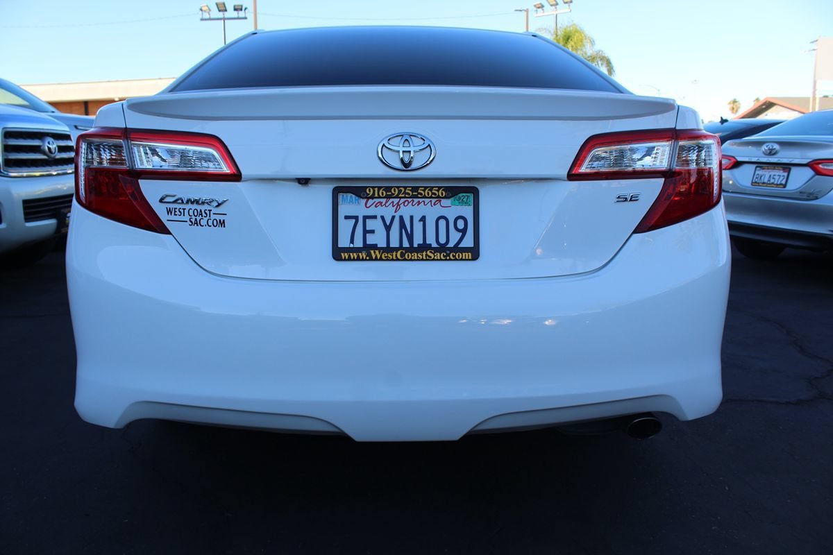 Used 2014 Toyota Camry SE FWD image 13