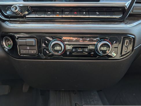 Used 2023 GMC Sierra 1500 SLE AWD/4WD image 24