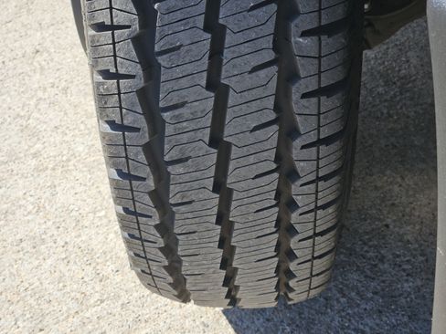 Used 2024 Mercedes-Benz Sprinter 3500 image 12