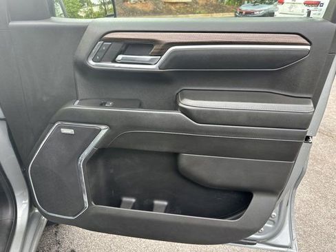 Used 2024 Chevrolet Silverado 1500 LT Trail Boss w/ LT Trail Boss Premium Package image 16