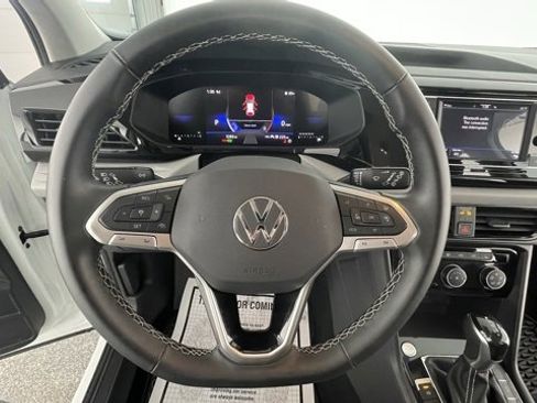 Used 2024 Volkswagen Taos S image 35
