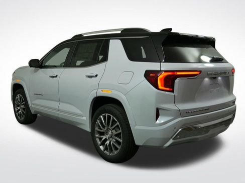 New 2026 GMC Terrain Denali w/ LPO, Black Badging Package image 6