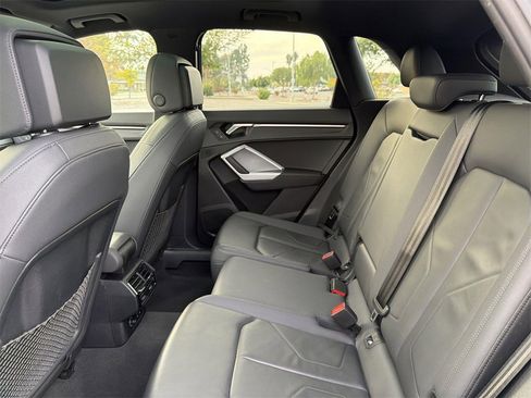 Used 2024 Audi Q3 2.0T Premium image 24