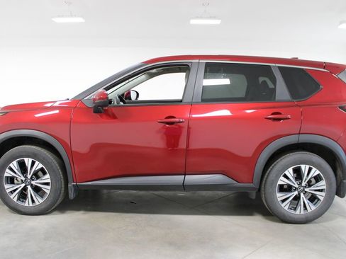 Used 2023 Nissan Rogue SV AWD/4WD image 6