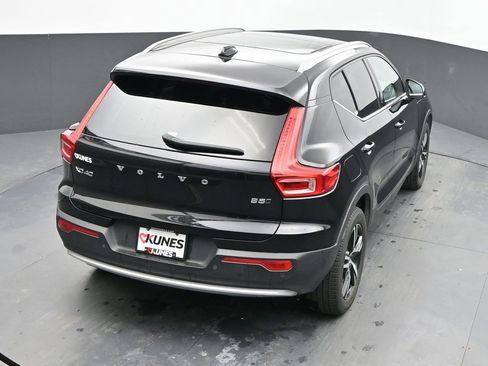 Used 2025 Volvo XC40 B5 Core AWD/4WD image 19