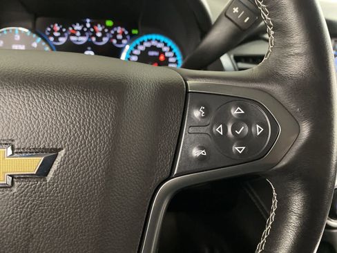 Used 2017 Chevrolet Suburban Premier image 21