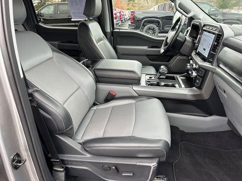 Used 2023 Ford F150 Lariat w/ Max Trailer Tow Package image 14