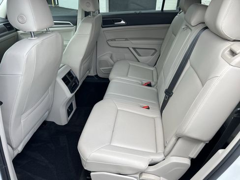 Used 2018 Volkswagen Atlas SE w/ R-Line Package image 15