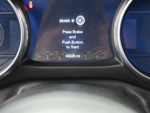 Used 2023 Jeep Wrangler Unlimited AWD/4WD image 18