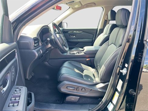 Used 2025 Honda Pilot EX-L image 22