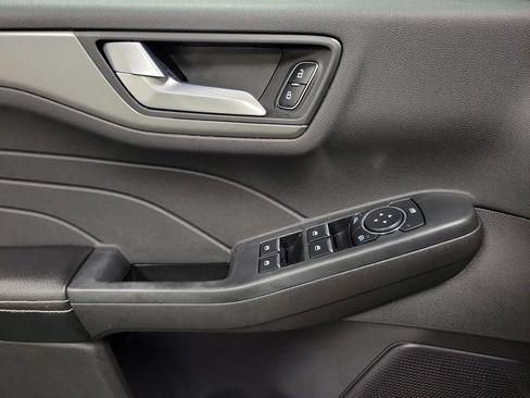 Used 2024 Ford Escape SE FWD image 19