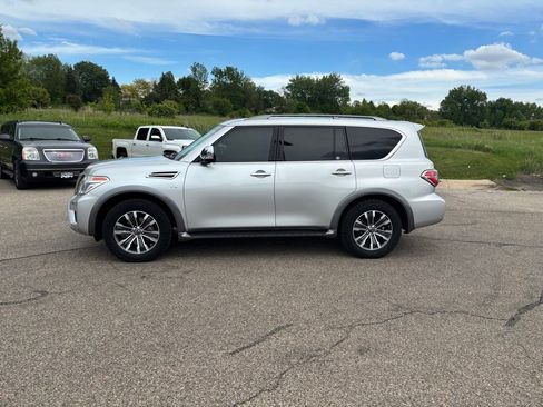 Used 2017 Nissan Armada SL w/ Technology Package AWD/4WD image 4
