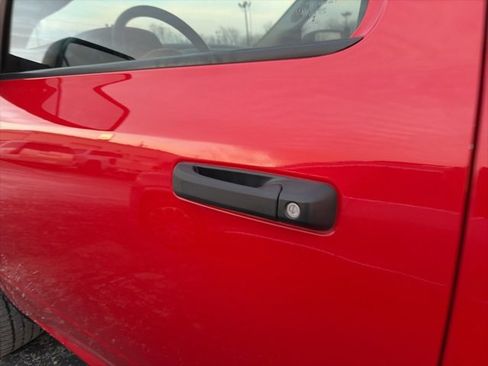 Used 2019 RAM 1500 Tradesman w/ Tradesman SXT Package image 25