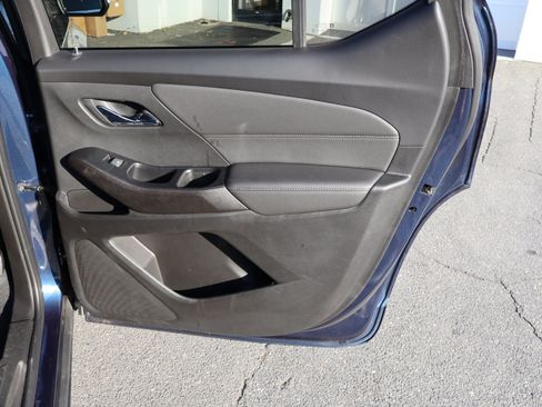 Used 2023 Chevrolet Traverse LT FWD image 35