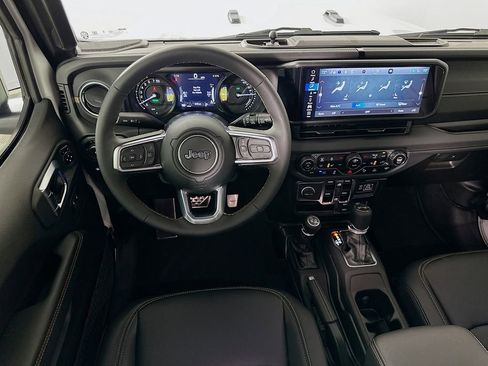 Used 2024 Jeep Wrangler Unlimited Sahara w/ Technology Group image 22