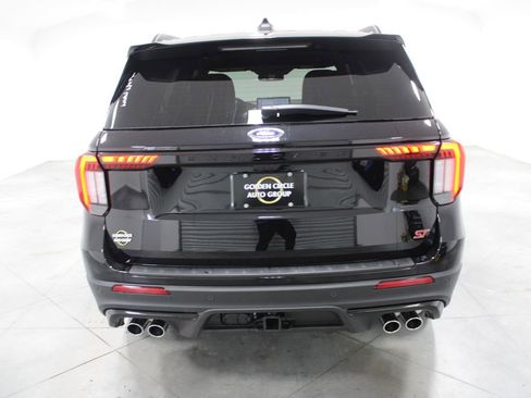 New 2026 Ford Explorer ST w/ Sun And Sound Package image 7