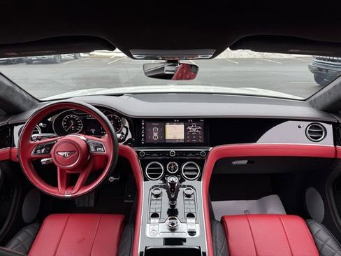 Used 2021 Bentley Continental GT image 35