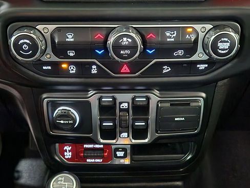 Used 2020 Jeep Wrangler Unlimited Rubicon image 38