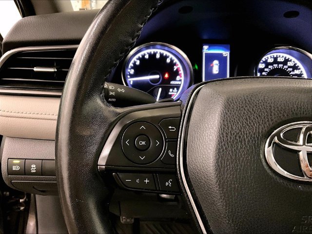 Used 2019 Toyota Camry SE FWD image 17