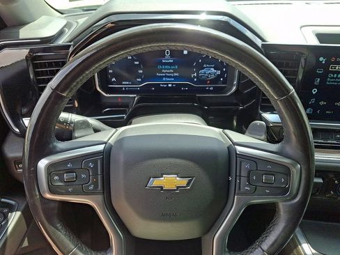 Used 2022 Chevrolet Silverado 1500 LT AWD/4WD image 18