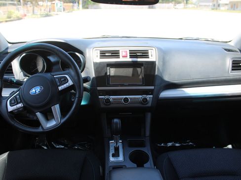 Used 2016 Subaru Outback 2.5i Premium AWD/4WD image 10