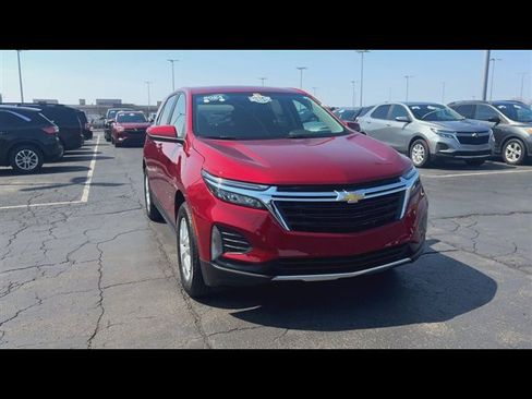 Certified 2024 Chevrolet Equinox LT w/ LPO, Floor Liner Package image 3