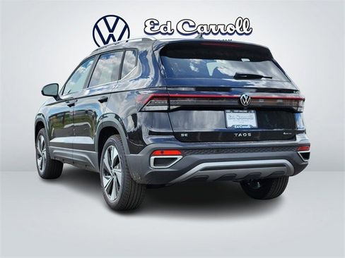 New 2025 Volkswagen Taos SE image 5