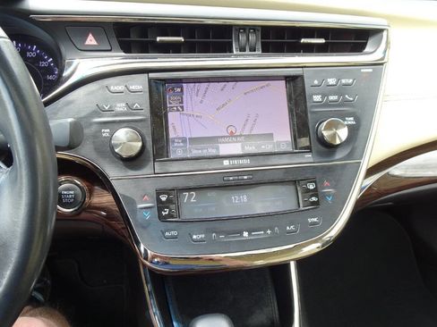 Used 2013 Toyota Avalon Limited FWD image 20