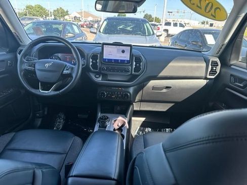 Used 2023 Ford Bronco Sport Outer Banks w/ Tech Package AWD/4WD image 17