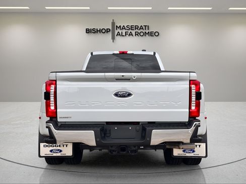 Used 2026 Ford F350 Lariat w/ Lariat Ultimate Package AWD/4WD image 4