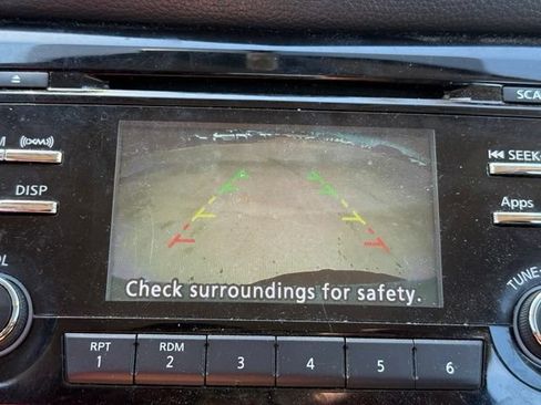 Used 2016 Nissan Rogue S AWD/4WD image 14