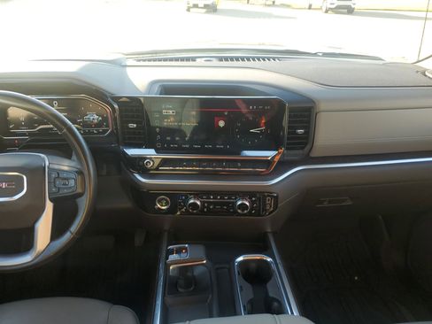 Used 2023 GMC Sierra 1500 SLT w/ SLT Premium Package image 10