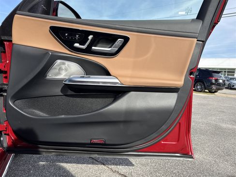 Used 2025 Mercedes-Benz E 450 E 450 image 31