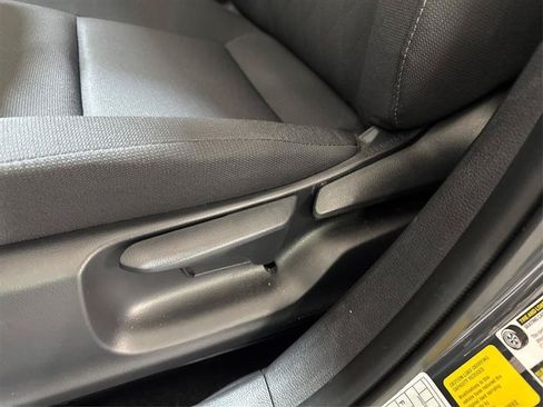 Used 2025 Toyota Corolla LE FWD image 19