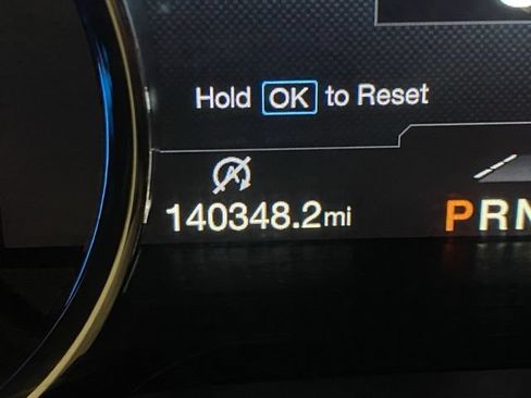 Used 2018 Ford Expedition XLT w/ Equipment Group 202A AWD/4WD image 30